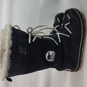 Sorel Black and White Winter Boots